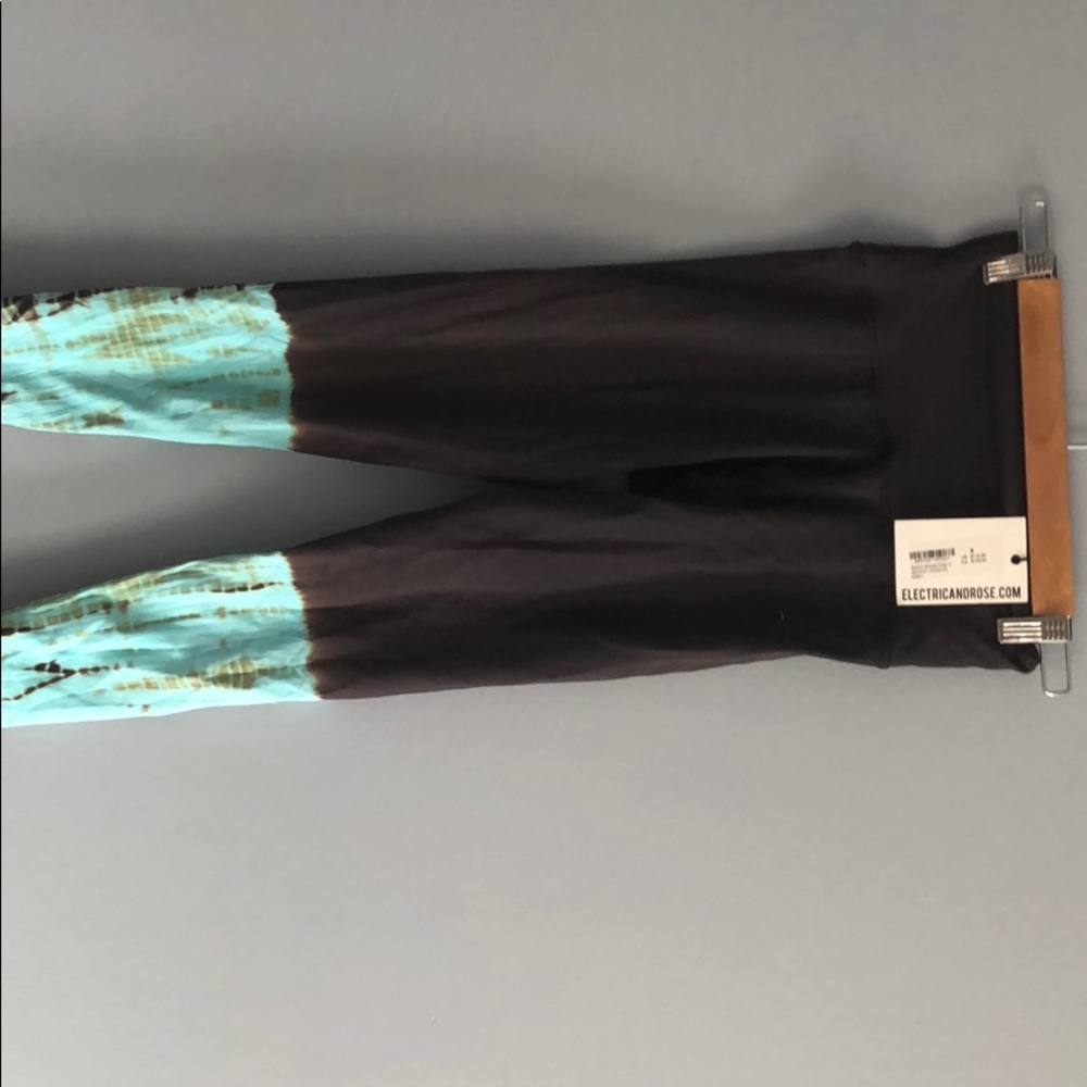 Never worn the dye soul cycle leggings